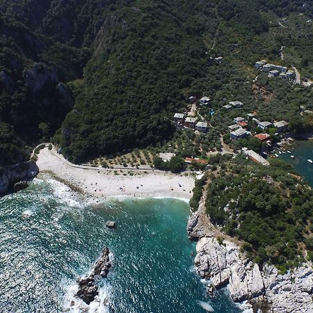Beachfront Pelion Getaways - Palia Damouchari Suites Екстериор снимка